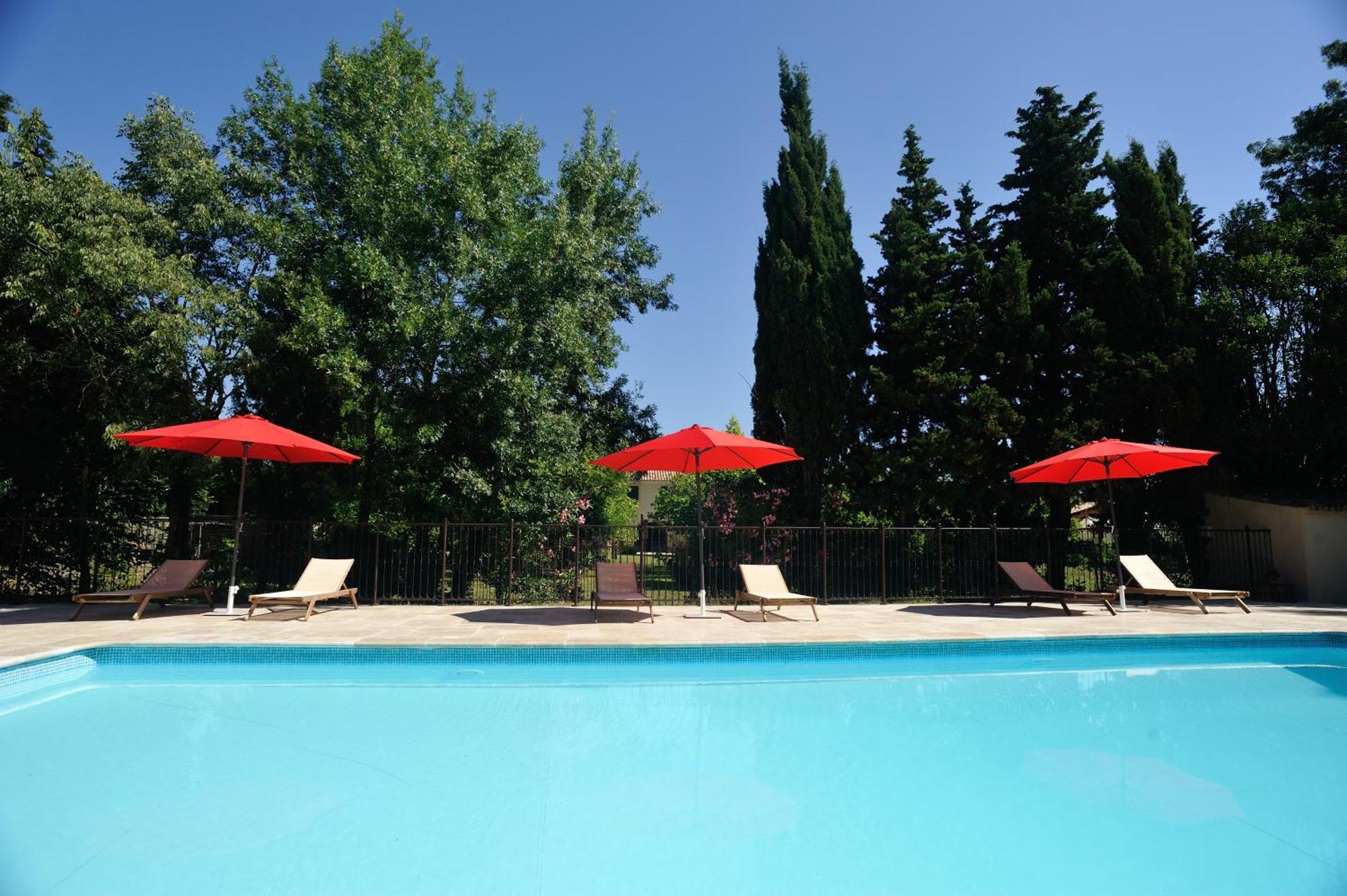 Gites Domaine Des Machottes Grans المظهر الخارجي الصورة